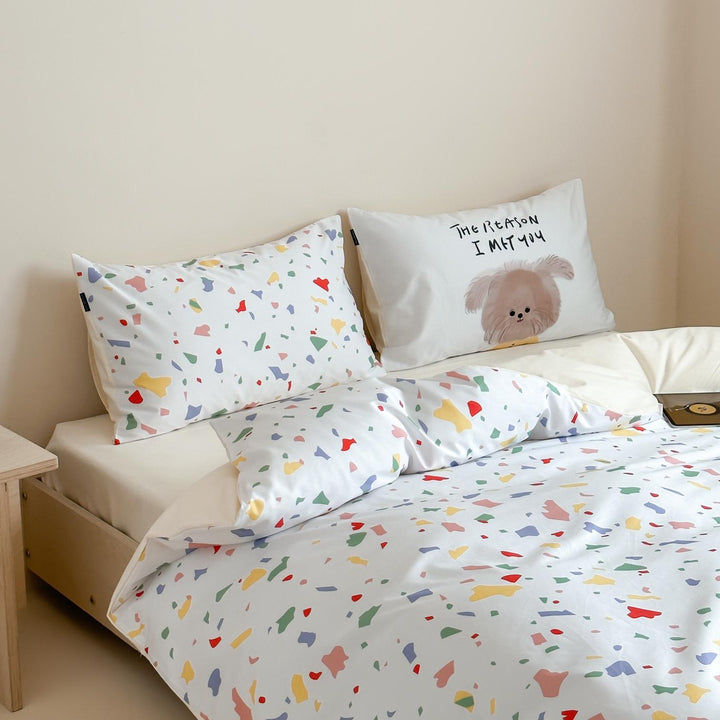 Microfiber bedding set with colorful terrazzo pattern, soft & easy care