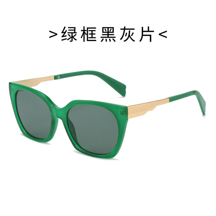 Women's oversized sunglasses with elegant transparent frame and golden accents Kalsten