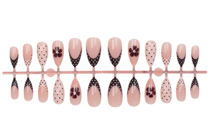 Artificial nail set with elegant flower and dot pattern design Kalsten