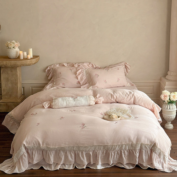 Romantic bedding set made of linen-cotton blend with ruffles and floral embroidery