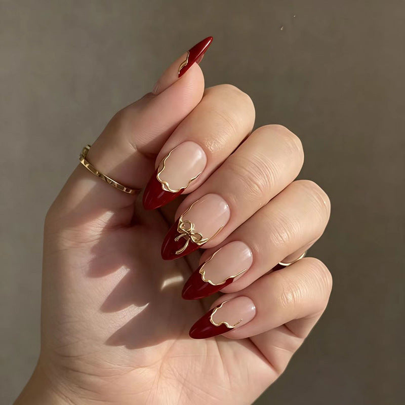 Fake nail set with flower and gold details Kalsten
