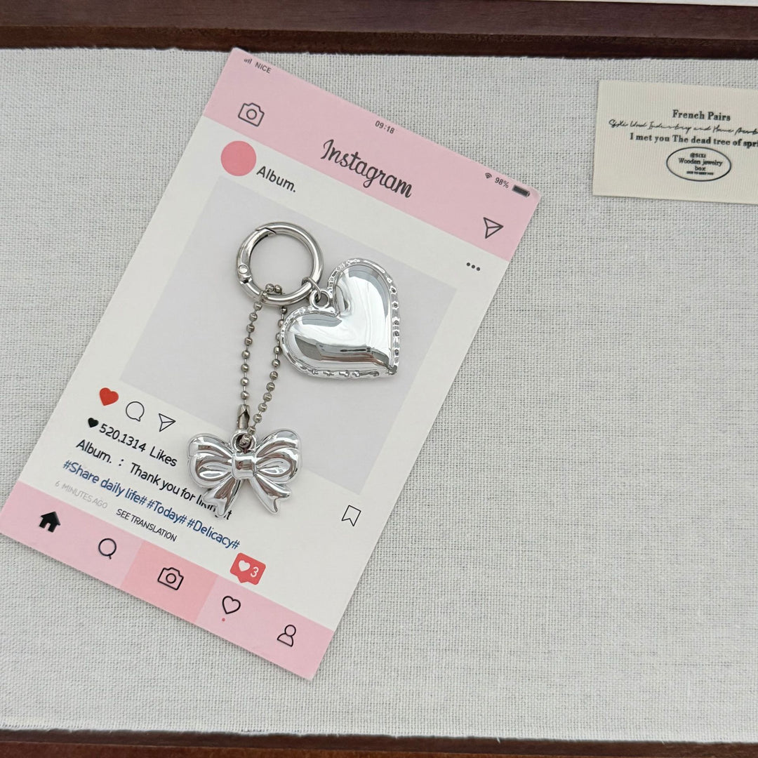 Heart-Shaped Charm Keychain with Bow Kalsten