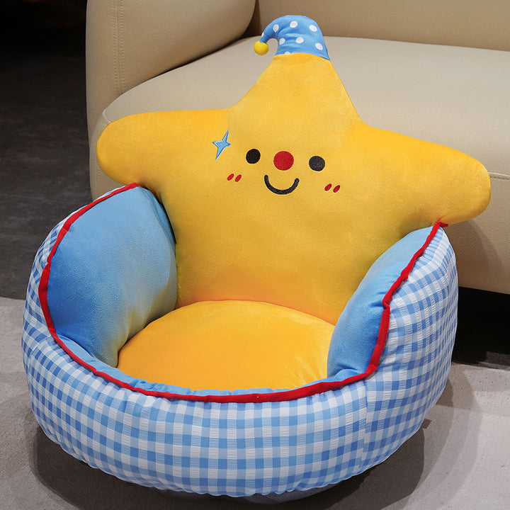 Plush children's armchair with star backrest