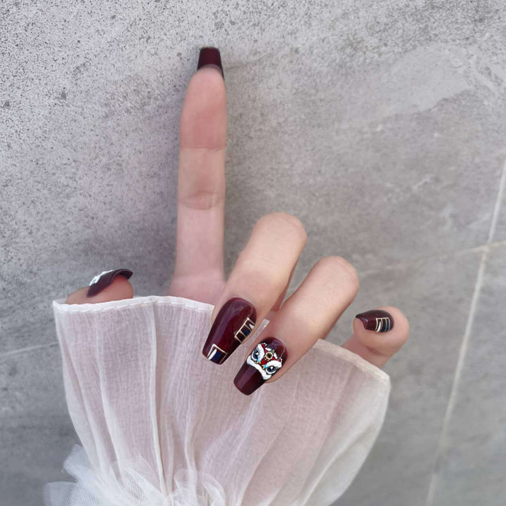 Artistic Decorative Press-On Nail Art Set