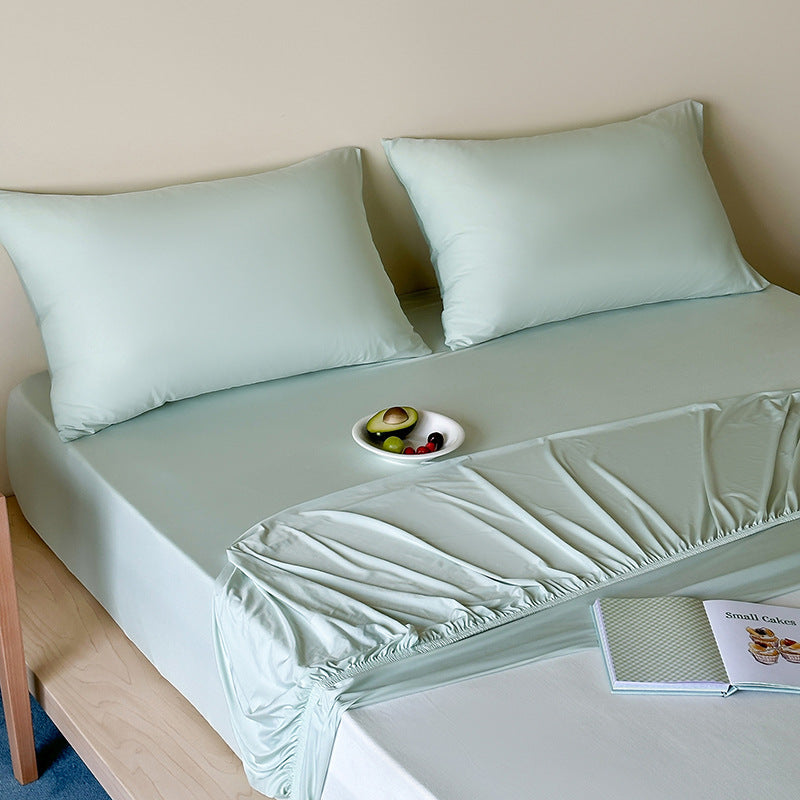 Fitted sheet with cute cat print and elastic all-around rubber
