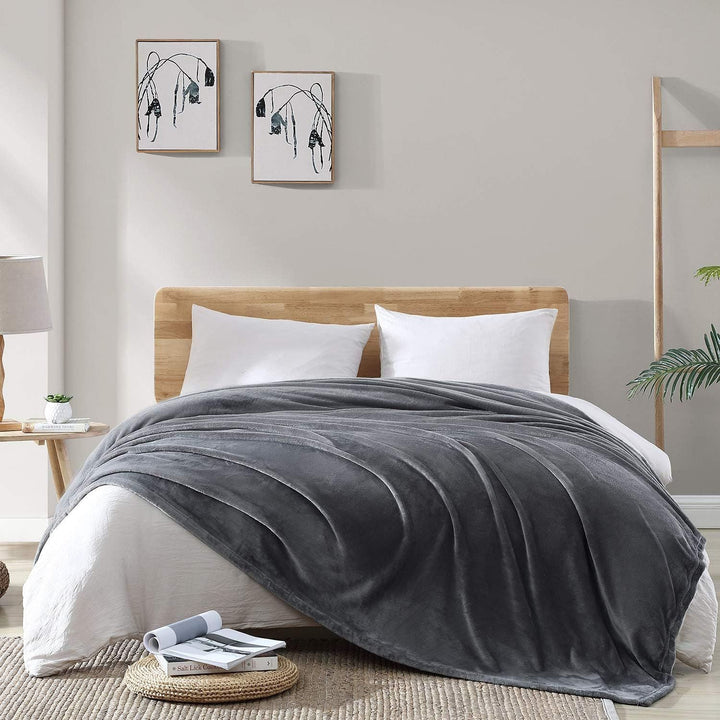 Ultra-Soft Luxury Fleece Blanket Kalsten