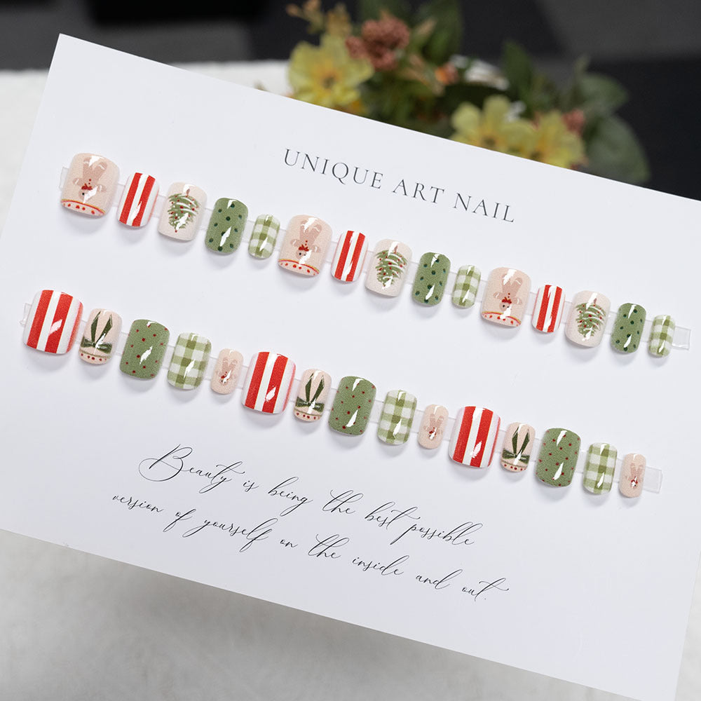 Festive Holiday Nail Art Design