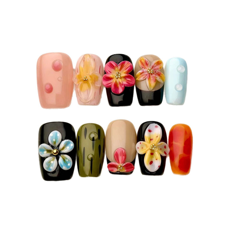 Artistic Floral Design Press-On Nails with Premium Finish