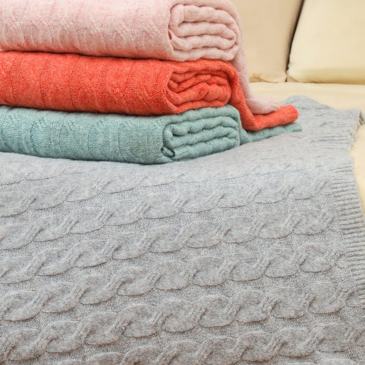 Cozy Knit Blanket Kalsten