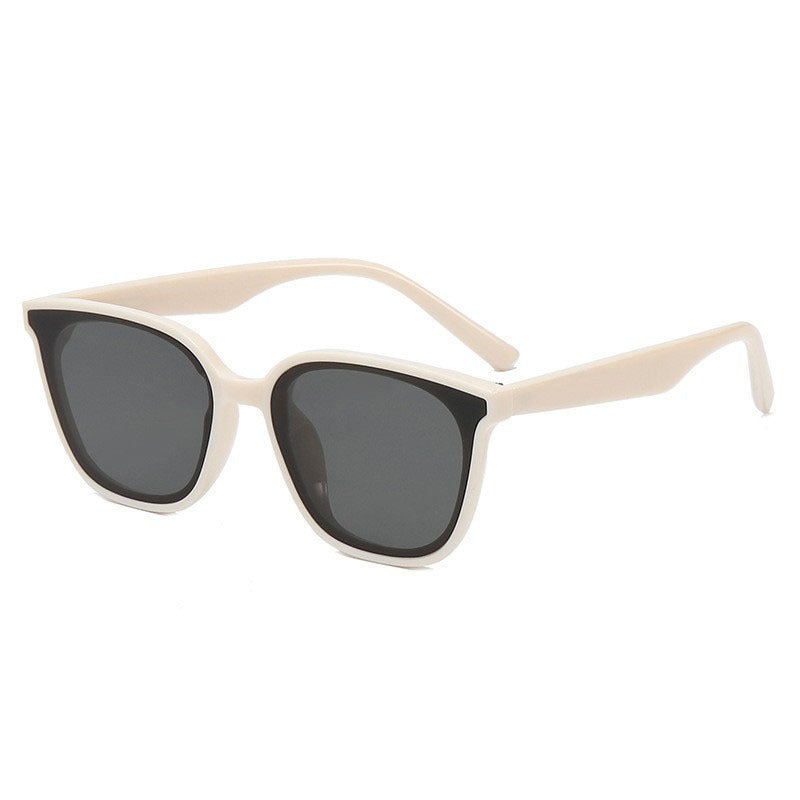 Ladies Cat-Eye Design Sunglasses with protective UV filter Kalsten