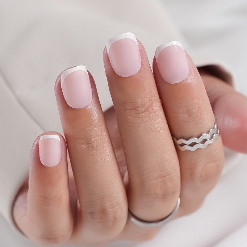 Festive Seasonal Nail Art Enhancements