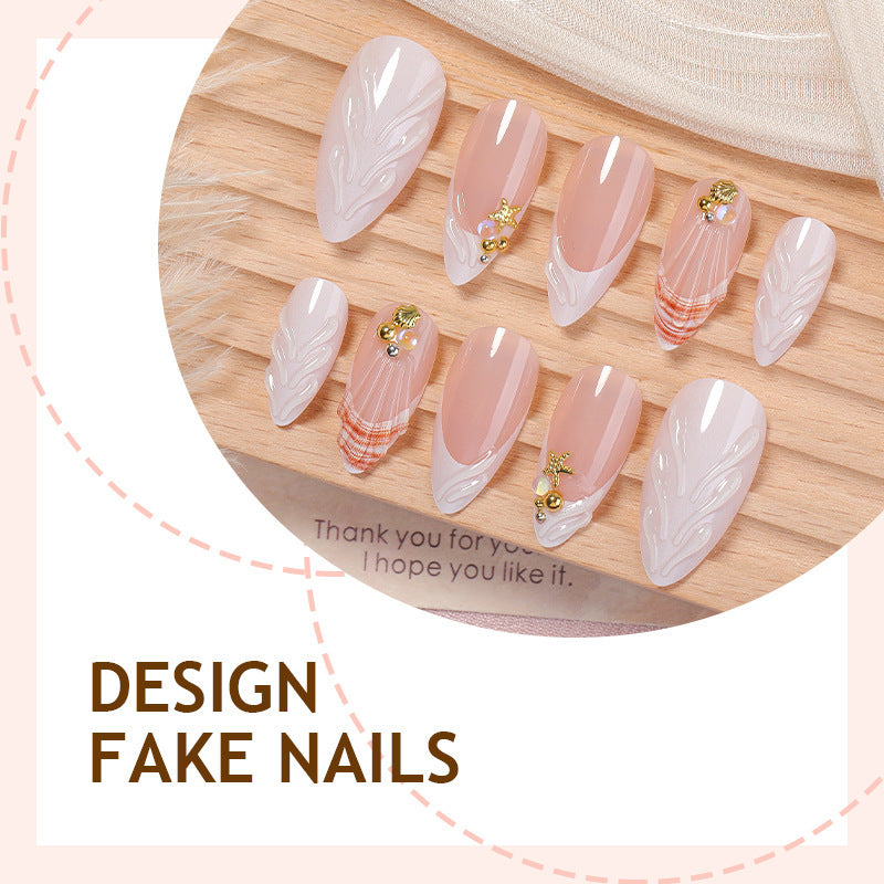 Artificial nail set with playful designs and elegant accents Kalsten