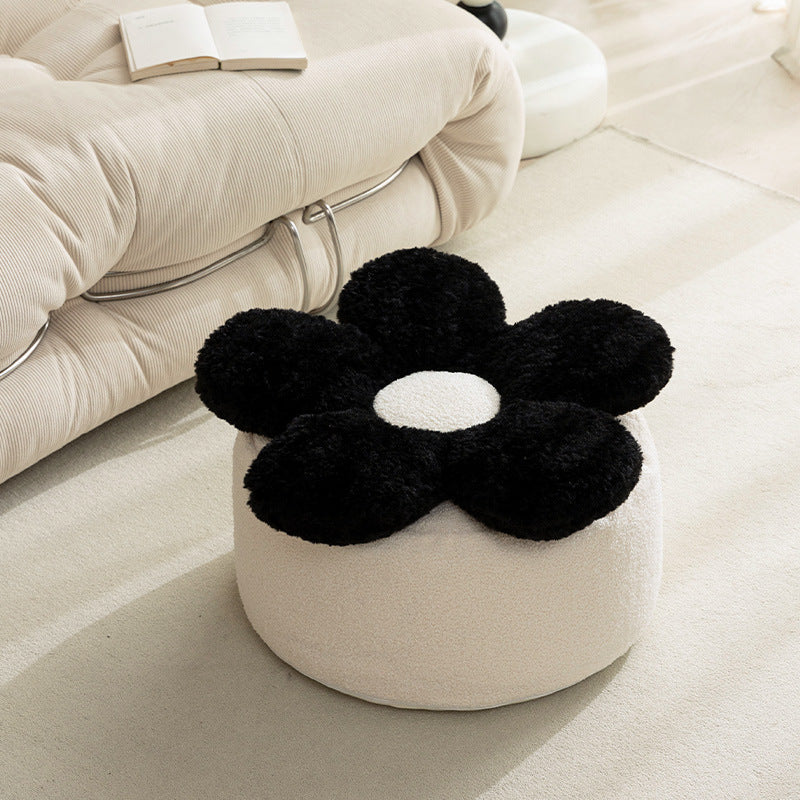 Beef seat pouf with flower seat cushion, bouclé cover and soft faux fur top