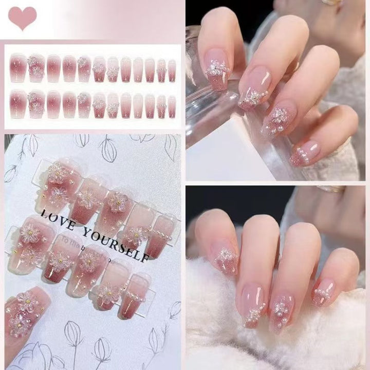 Artificial nails with floral accents Kalsten