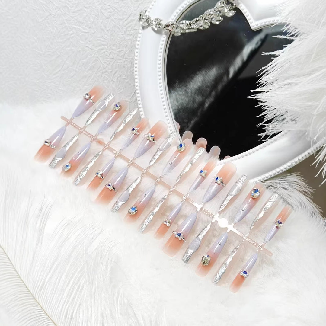 Artificial nails with elegant glitter and crystal accents Kalsten