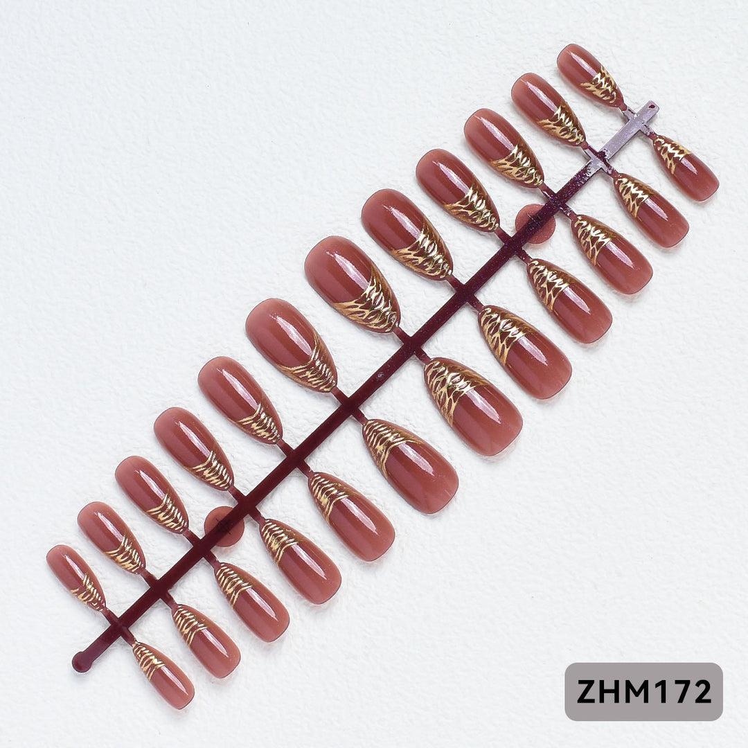 Elegant Press-On Nail Tips with Gold Detailing Kalsten