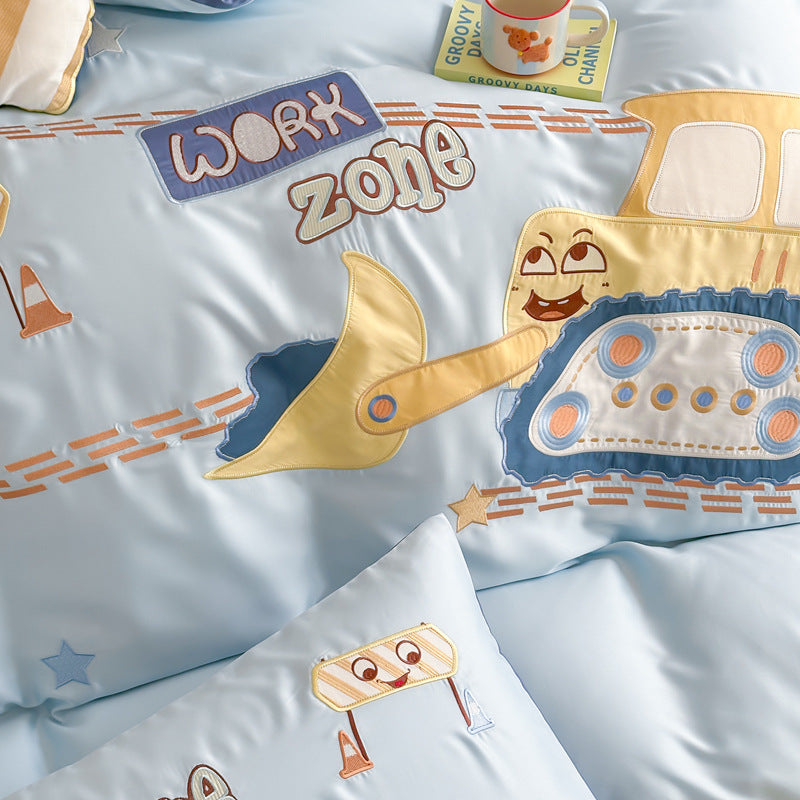 Children's bedding set with embroidered digger and construction site application made of fine cotton satin Kalsten