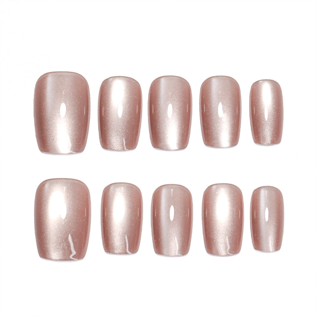 Artificial nail extensions with glossy finish Kalsten