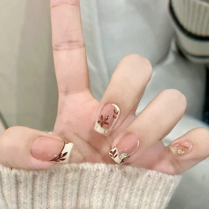 Artistic Floral Print Press-On Nail Set