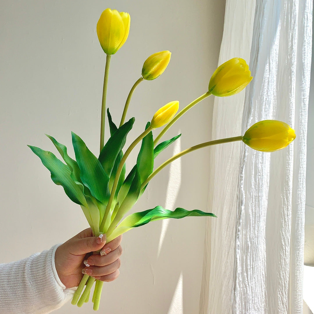 Decorative Faux Tulip Bouquet