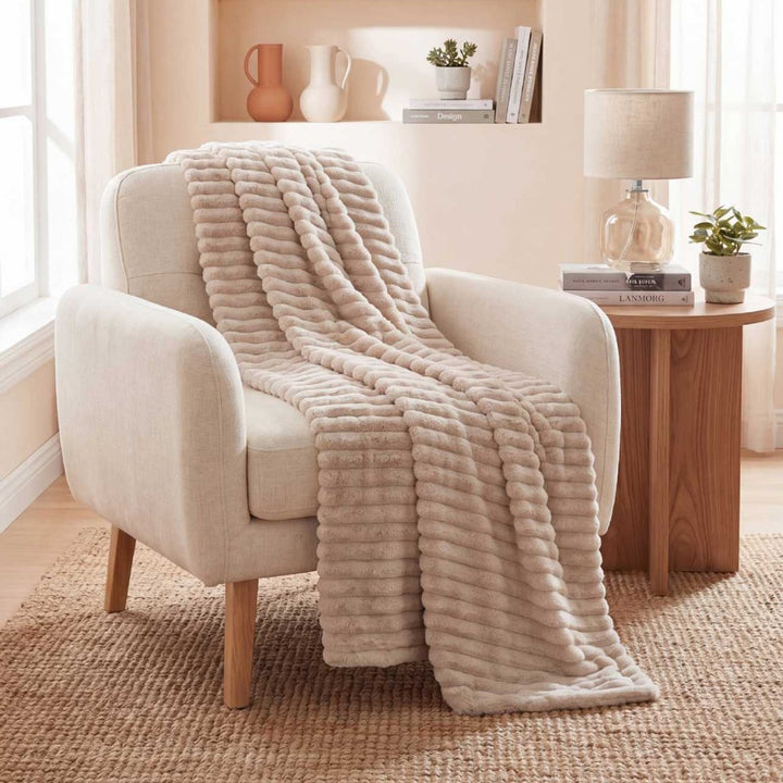 Cozy Decorative Throw Blanket
