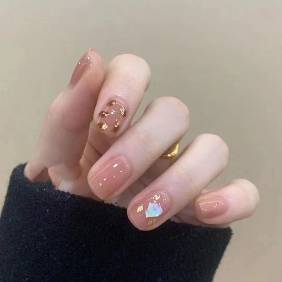 Elegant Shimmer Press-On Nail Set