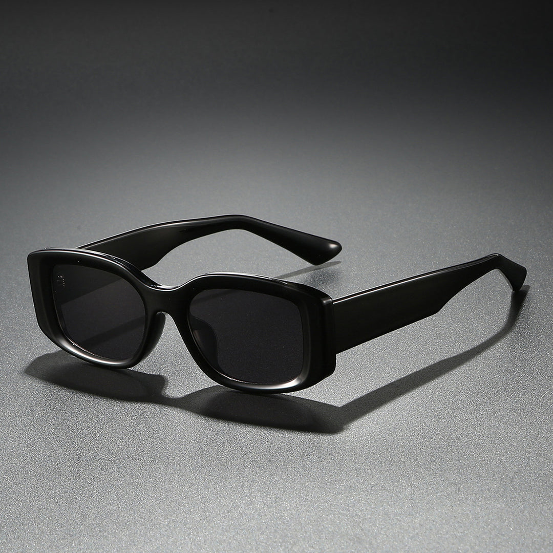Ladies stylish sunglasses in a trendy, square frame Kalsten