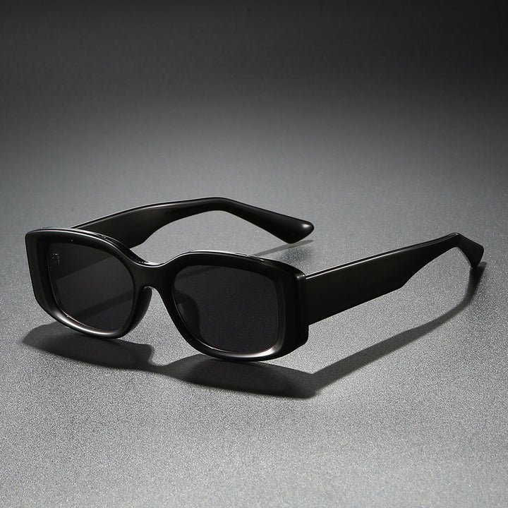 Ladies stylish sunglasses in a trendy, square frame Kalsten