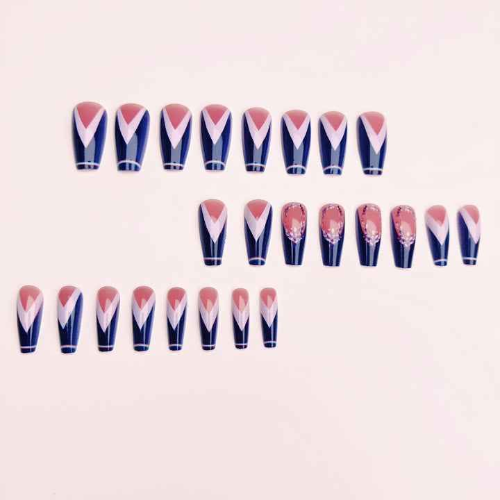 Elegant Artificial Nails with Floral Accents Kalsten