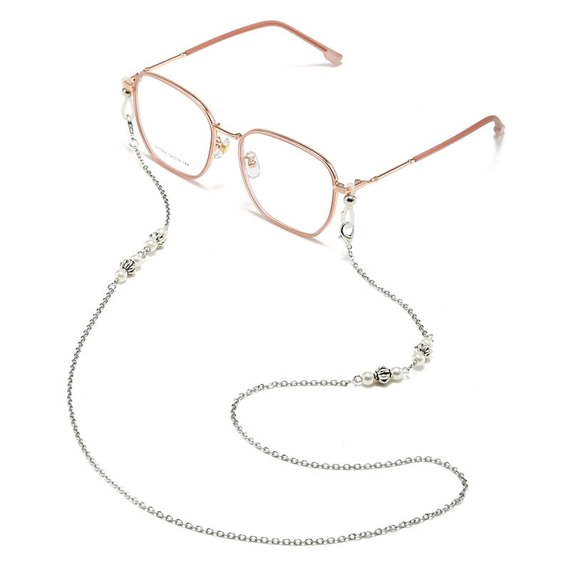 Fashionable Eyewear with Decorative Chain Kalsten