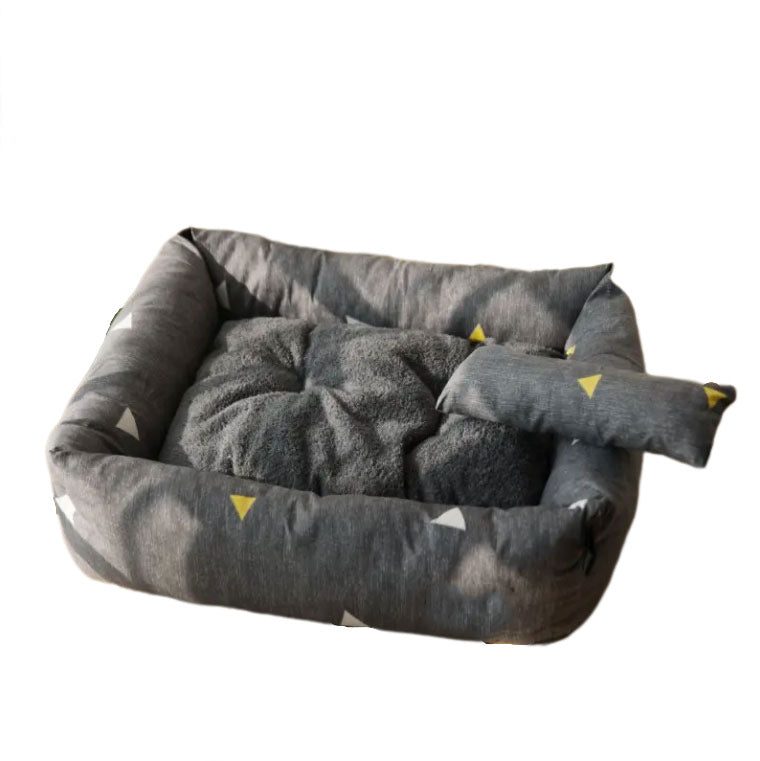 Plush Crown-Patterned Dog Bed