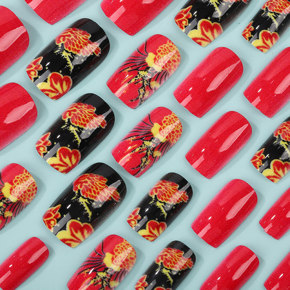 Artistic Nail Tips in Floral Design Kalsten