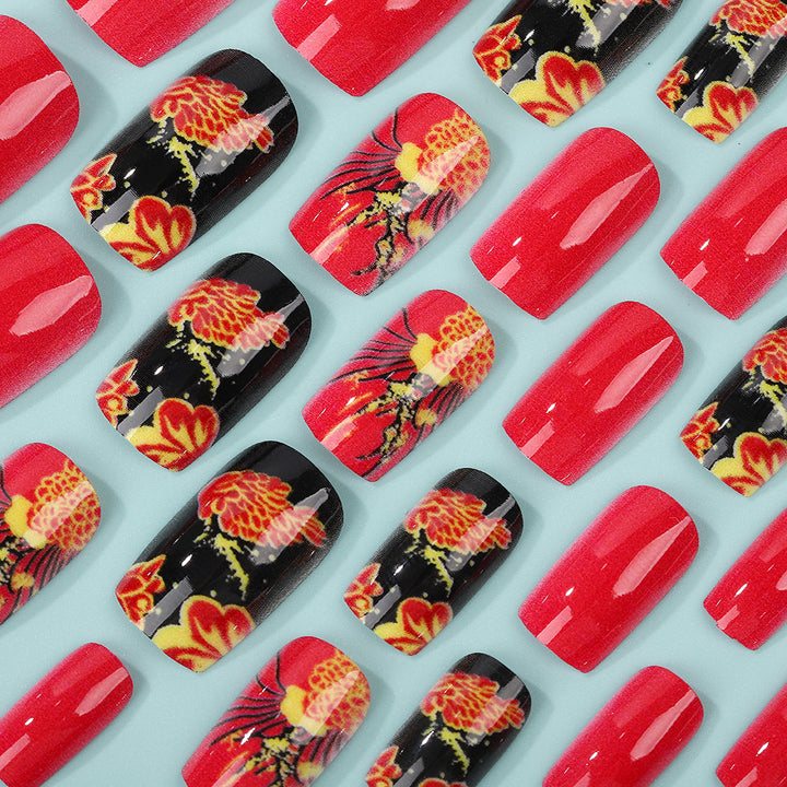 Artistic Nail Tips in Floral Design Kalsten