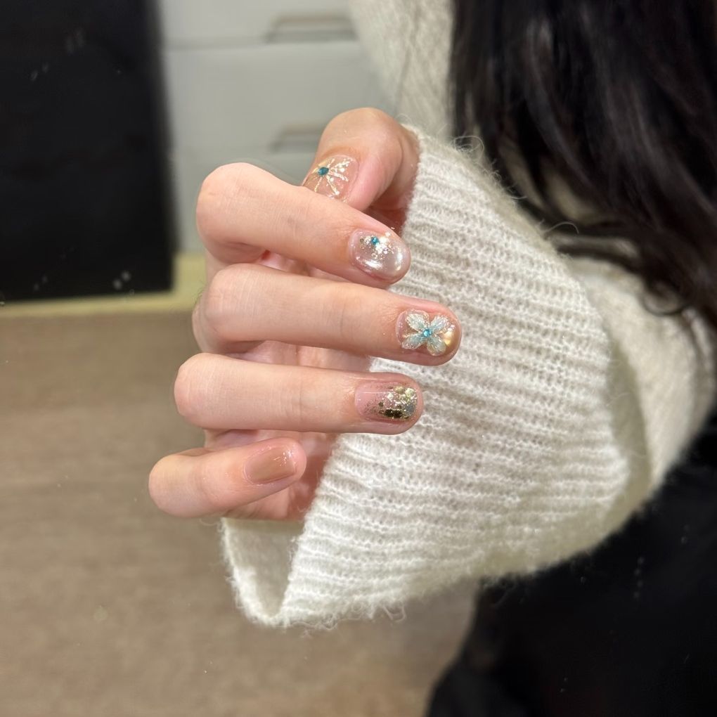Stylish and Elegant Nail Extensions