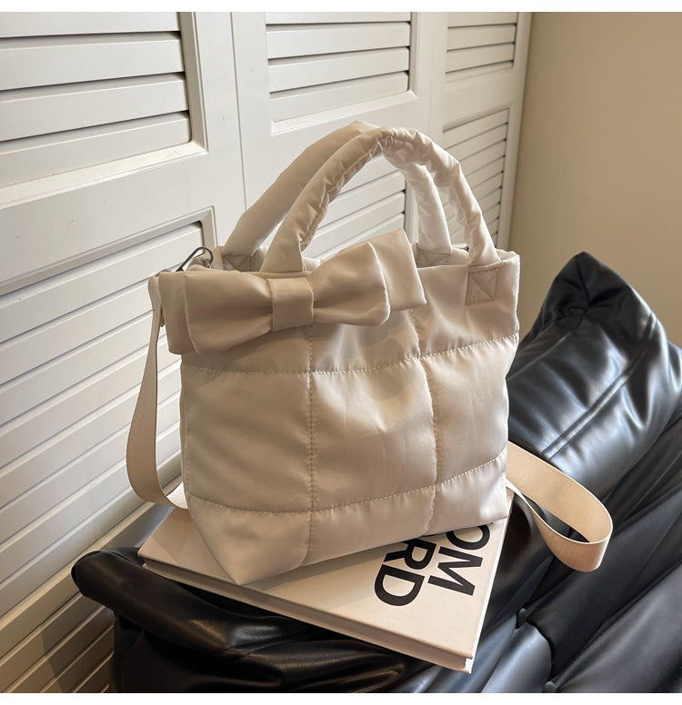 Fashionable Bow-Detail Handbag