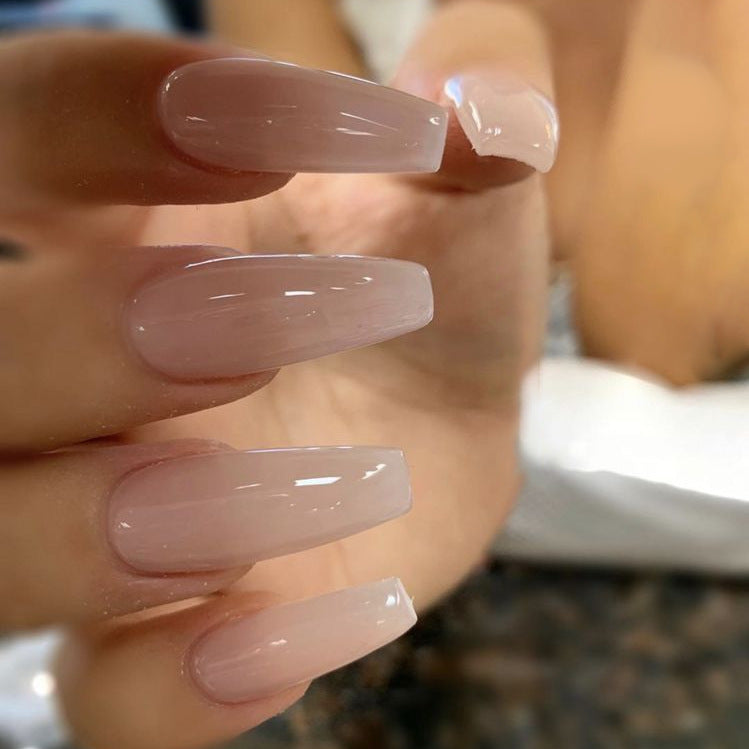 Artificial Nails in Stylish French Design Kalsten
