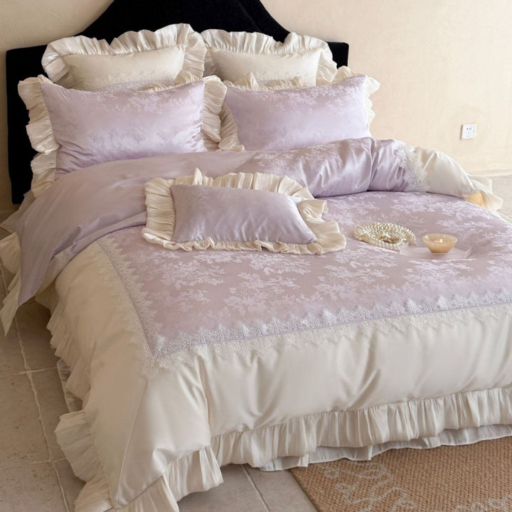 Luxurious satin bedding set with ruffles, jacquard pattern and lace trim