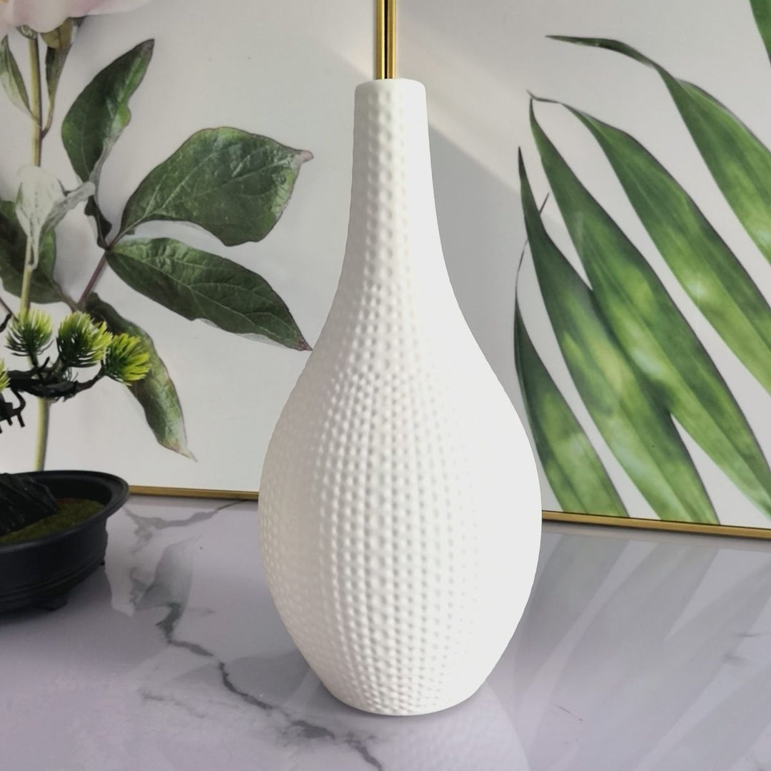 Decorative Textured Vase Kalsten