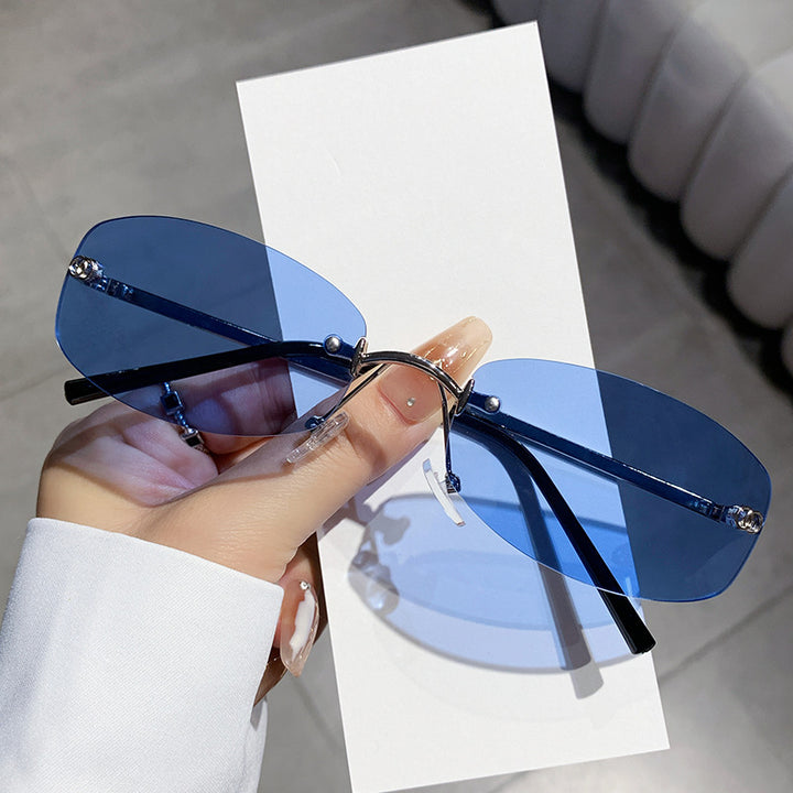 Women's fashionable sunglasses with elegant, narrow frame Kalsten