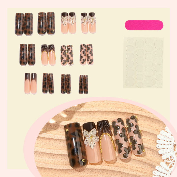 Floral and Gem Embellished Press-On Nails Kalsten