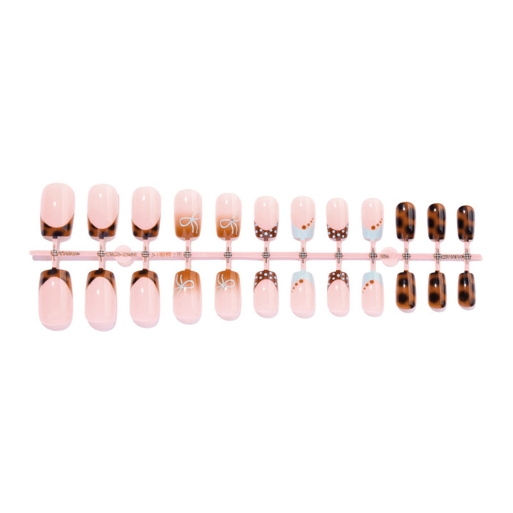 Stylish Decorative Press-On Nail Set with Trendy Patterns Kalsten