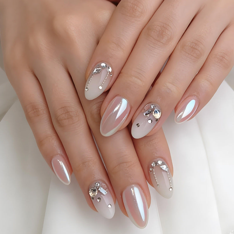 Artificial nail set with elegant glitter embellishments and fine finish Kalsten
