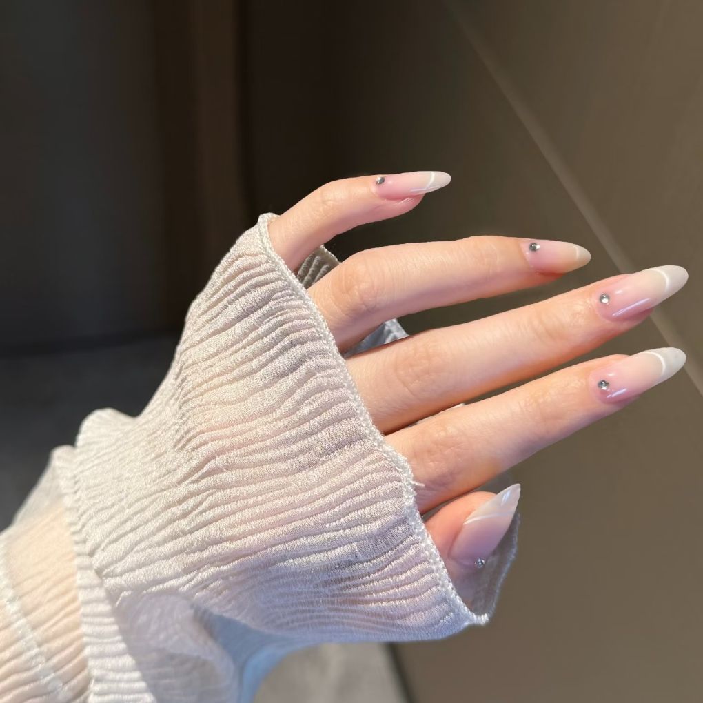 Stylish and Elegant Nail Extensions