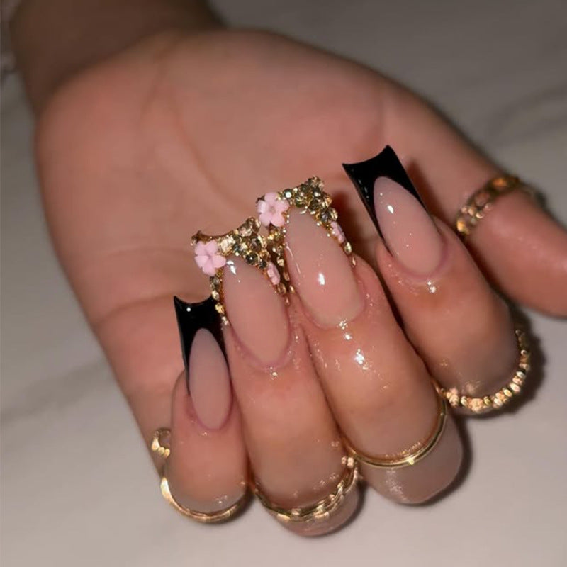 Artificial nail set with glamorous accents and fashionable design Kalsten