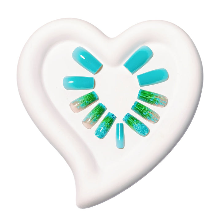 Artificial nails with innovative water motif Kalsten