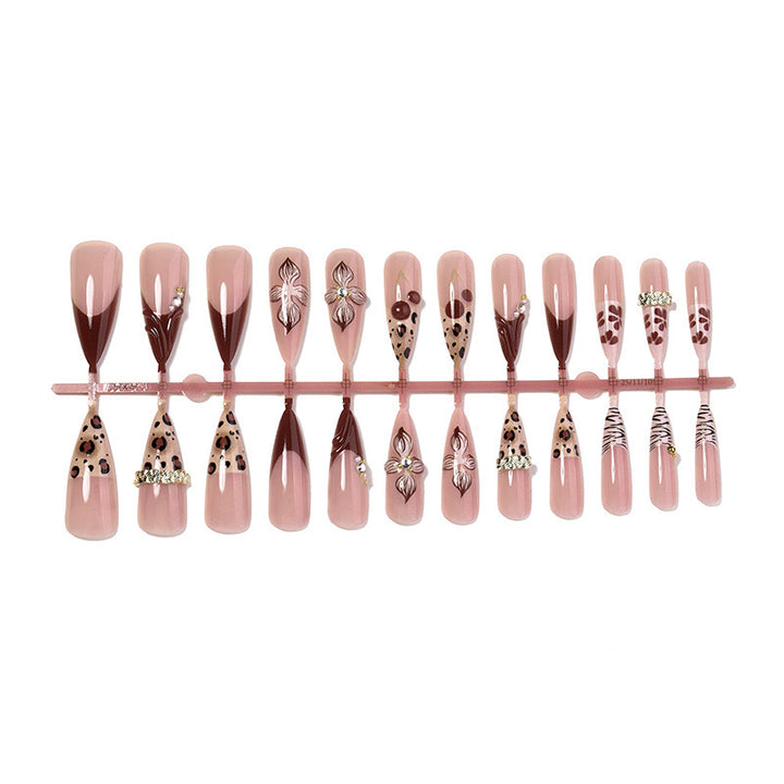 Art nail set with luxurious floral and leopard designs Kalsten