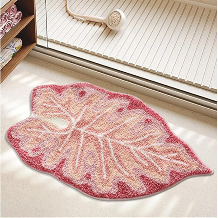 Plush Leaf-Design Bath Mat Kalsten