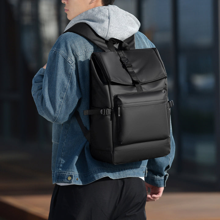 Durable backpack with functional design and many compartments Kalsten