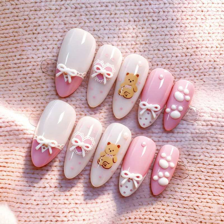 Artistic Bear-Themed Press-On Nail Set Kalsten