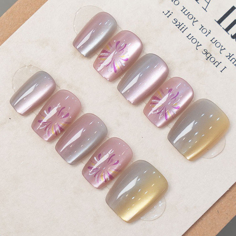 Elegant Floral Design Press-On Nail Art